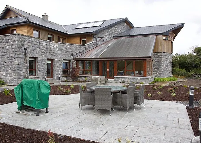 Birchall Bed & Breakfast *